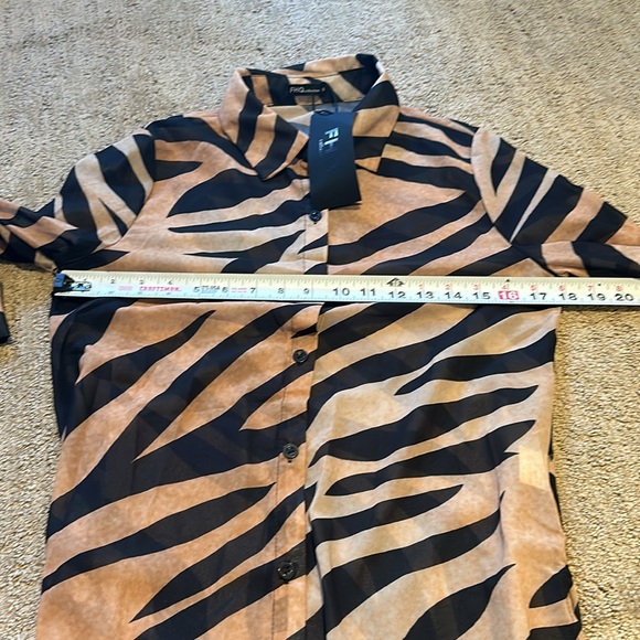 FHQ Animal Print long Blouse - Picture 3 of 7